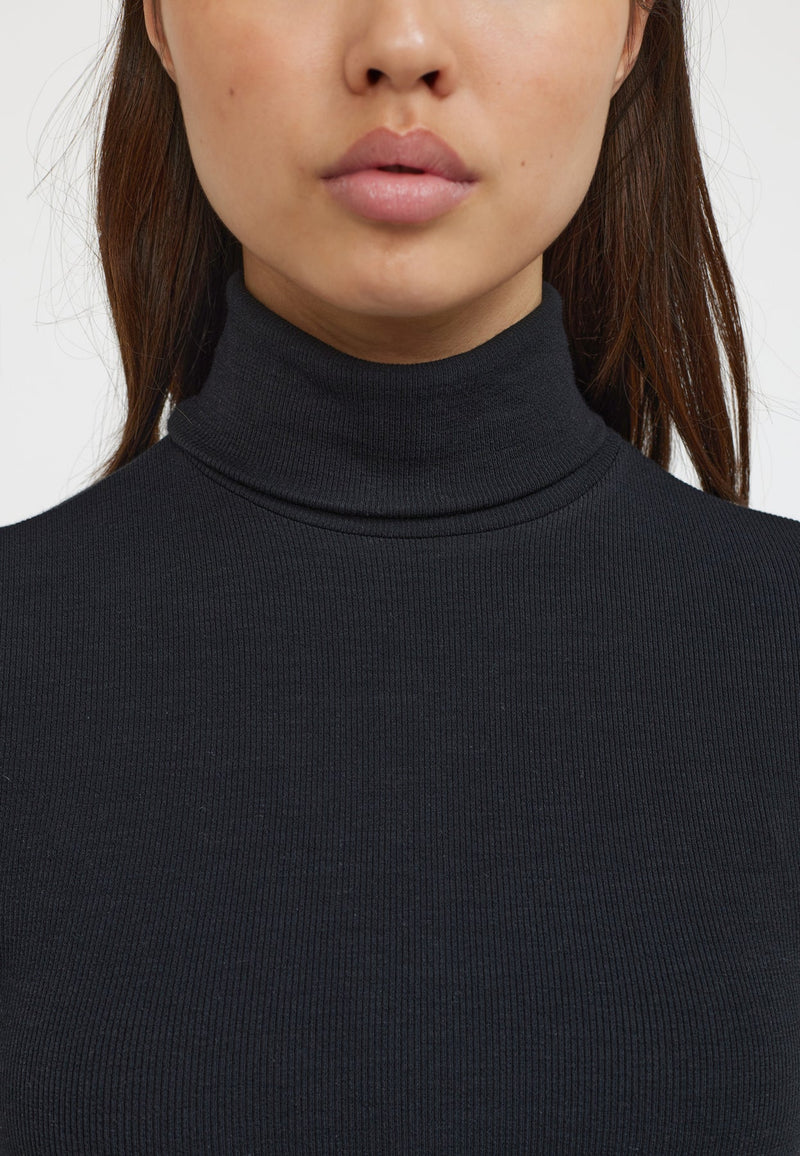 SRFenja Rollneck Top - 001 Black